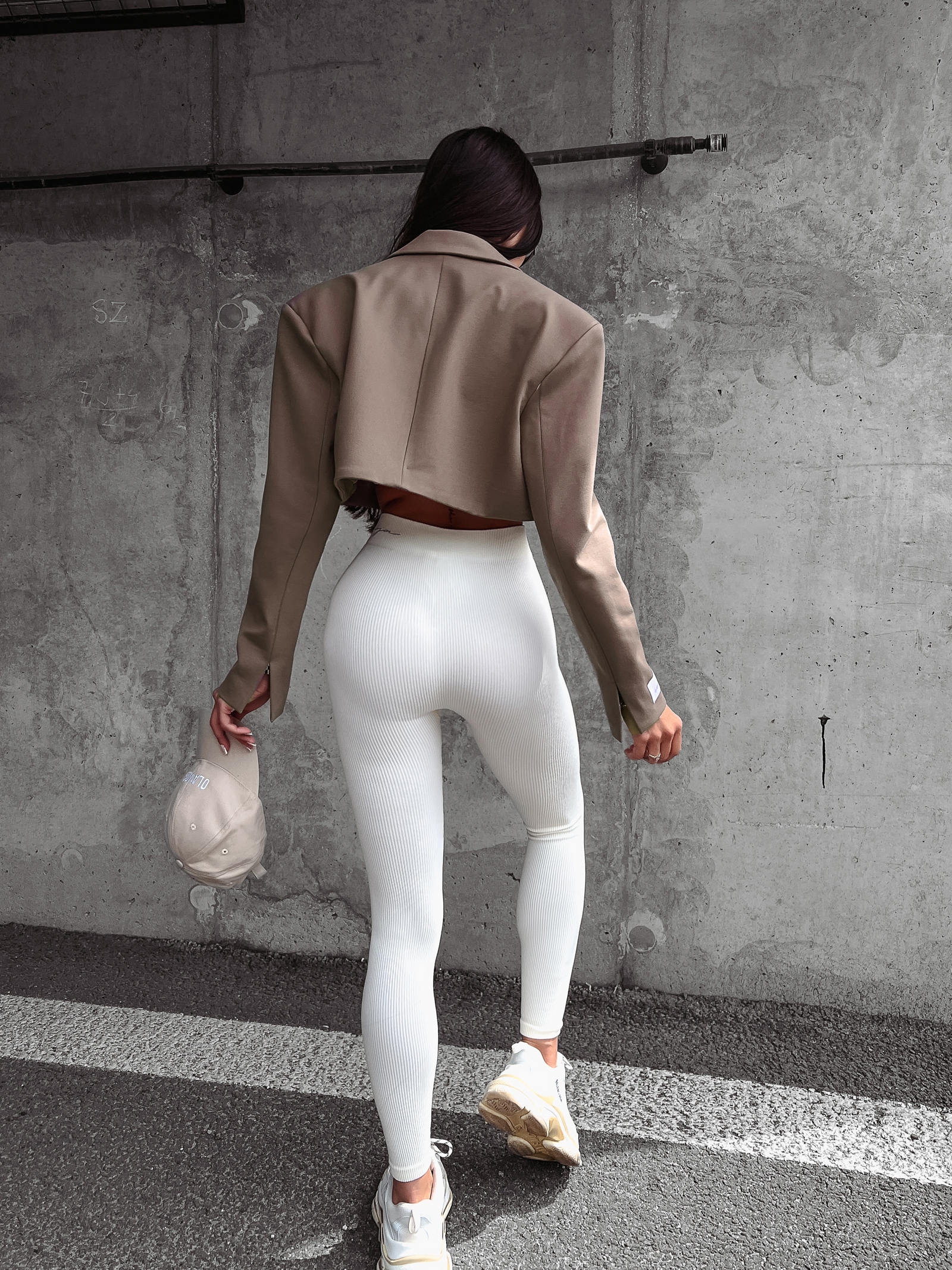 Żakiet damski gładki Kalosa Ola Voga czekoladowy Żakiet damski gładki Kalosa Ola Voga czekoladowy