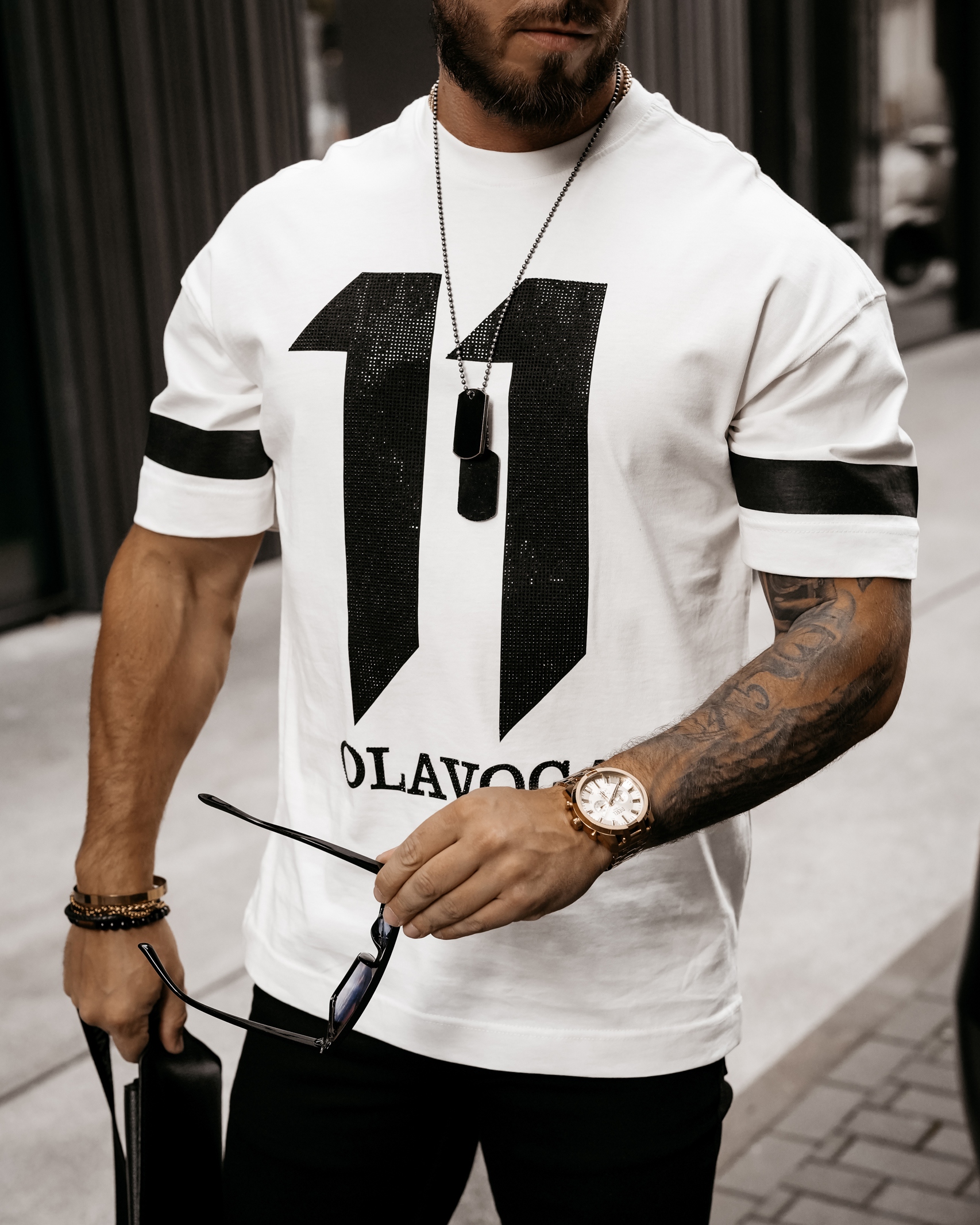 T-shirt bawełniany męski cekinowa aplikacja Brian Ola Voga ecru