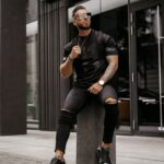 T-shirt bawełniany męski cekinowa aplikacja Brian Ola Voga czarny