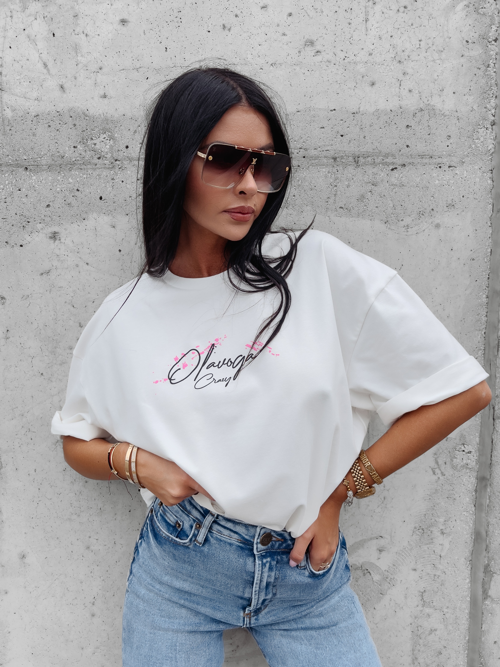 T-shirt damski bawełniany oversize z nadrukiem Rosu Ola Voga ecru