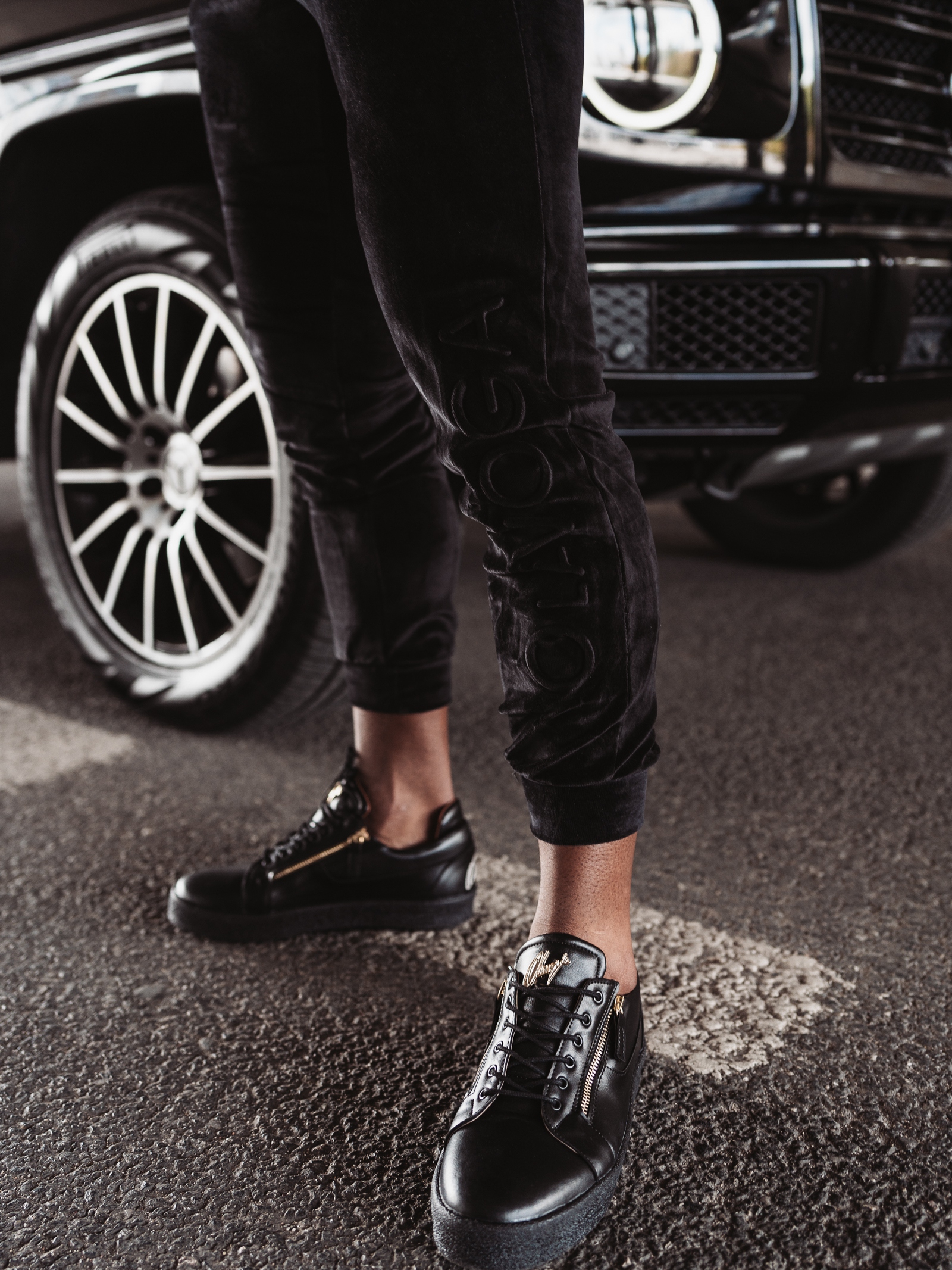 Komplet welurowy męski Beryl Ola Voga czarny