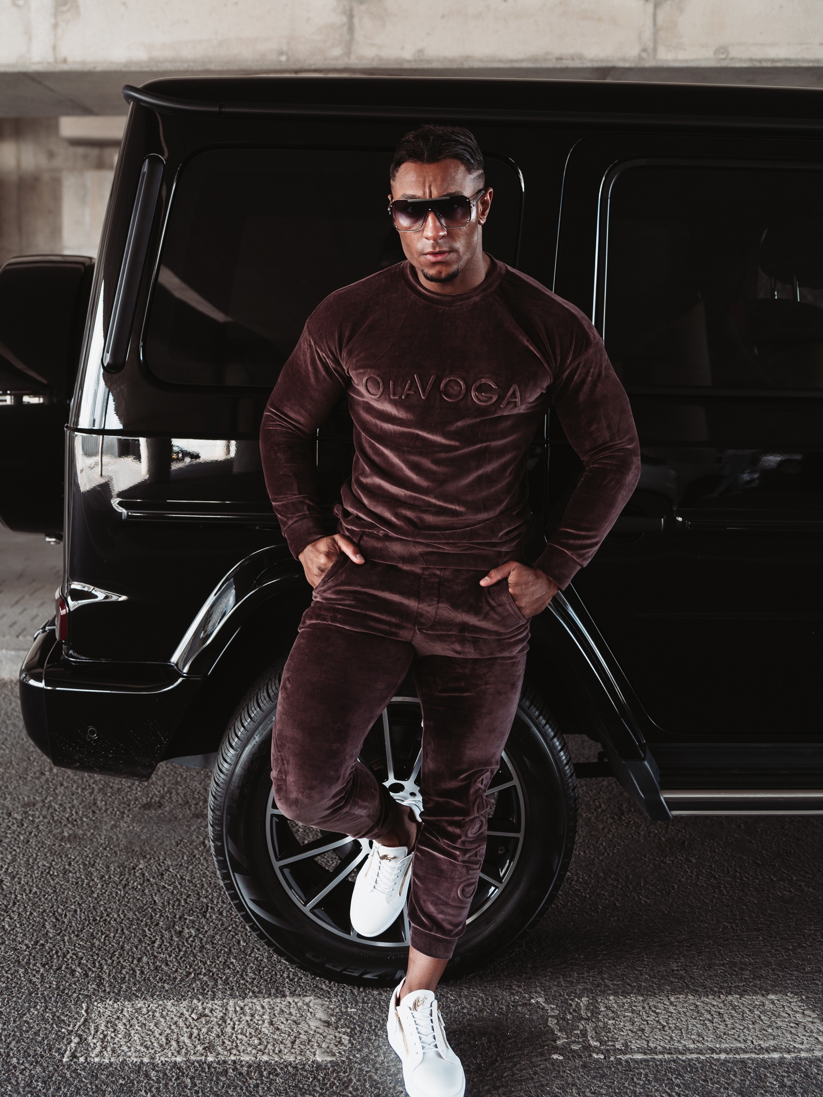 Komplet welurowy męski Beryl Ola Voga brązowy