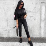 Spodnie jeansowe damskie z przetarciami Verti Ola Voga czarne