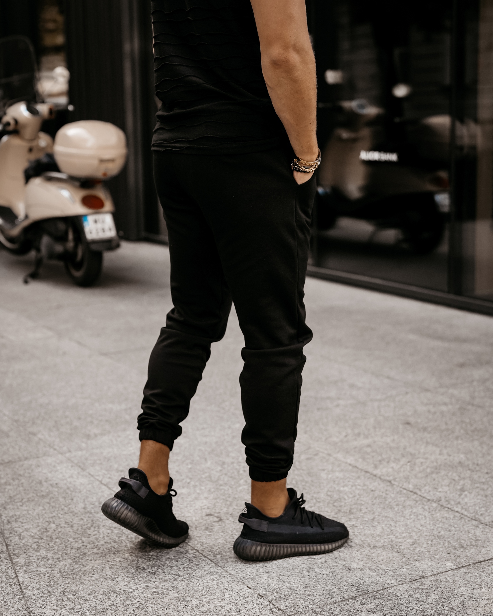 Spodnie dresowe męskie logowane Stratos Ola Voga czarne