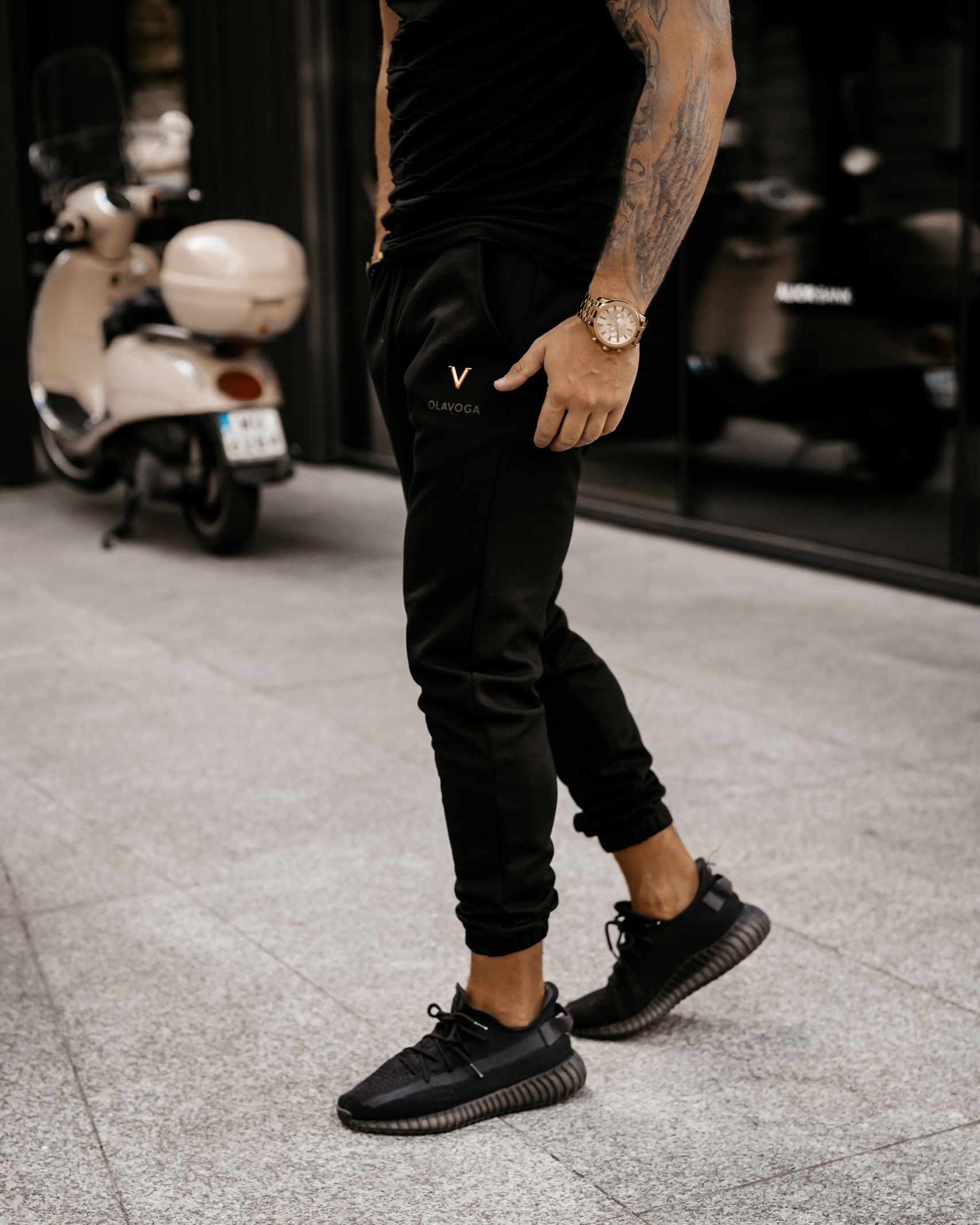 Spodnie dresowe męskie logowane Stratos Ola Voga czarne