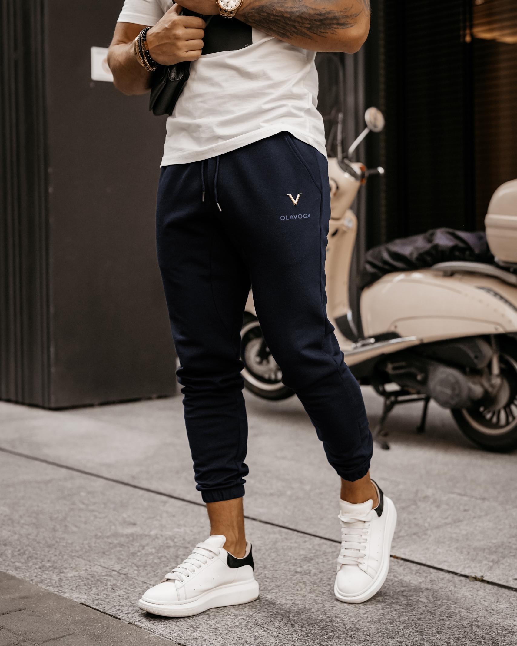 Spodnie dresowe męskie logowane Stratos Ola Voga granatowe