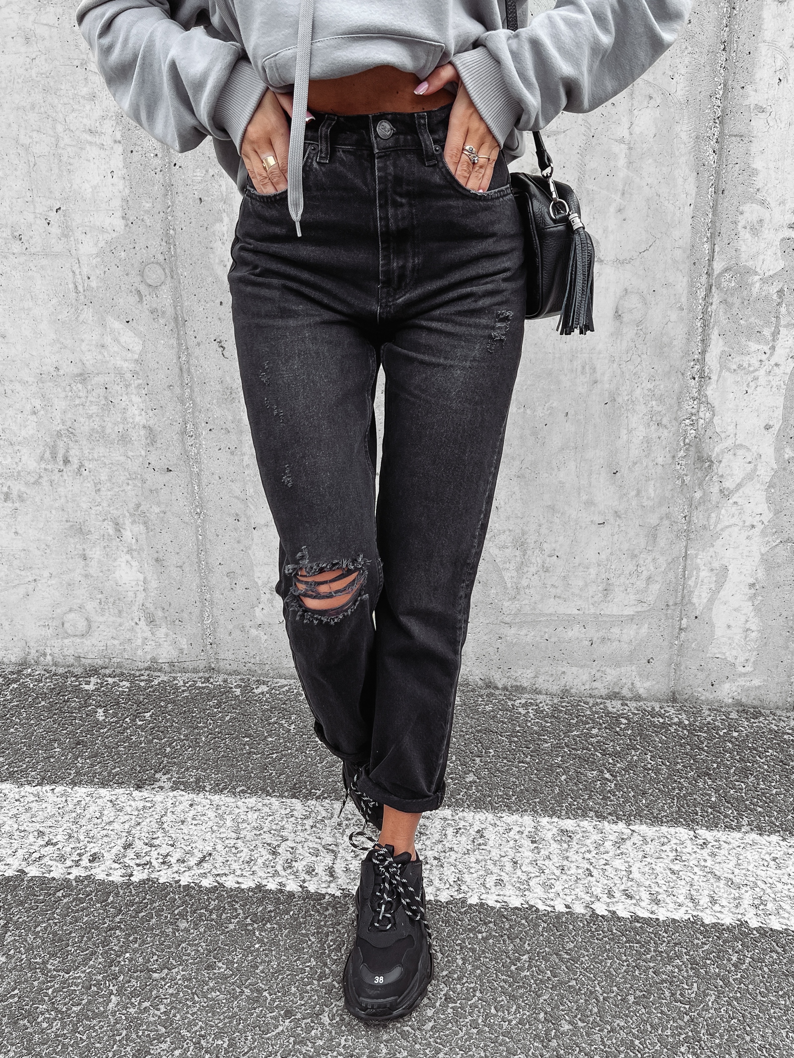 Spodnie jeansowe damskie klasyczne Lastro Ola Voga czarne