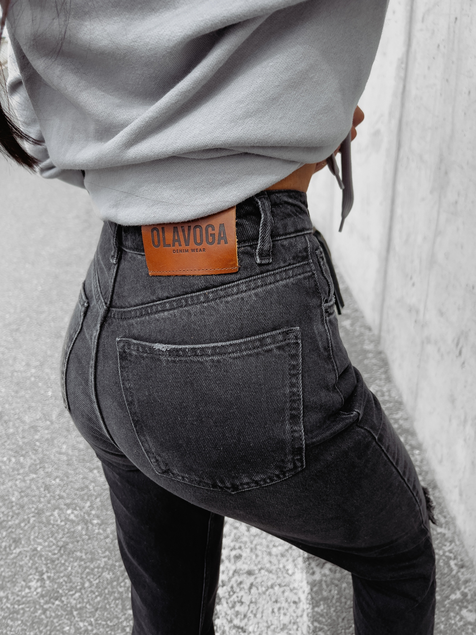 Spodnie jeansowe damskie klasyczne Lastro Ola Voga czarne Spodnie jeansowe damskie klasyczne Lastro Ola Voga czarne