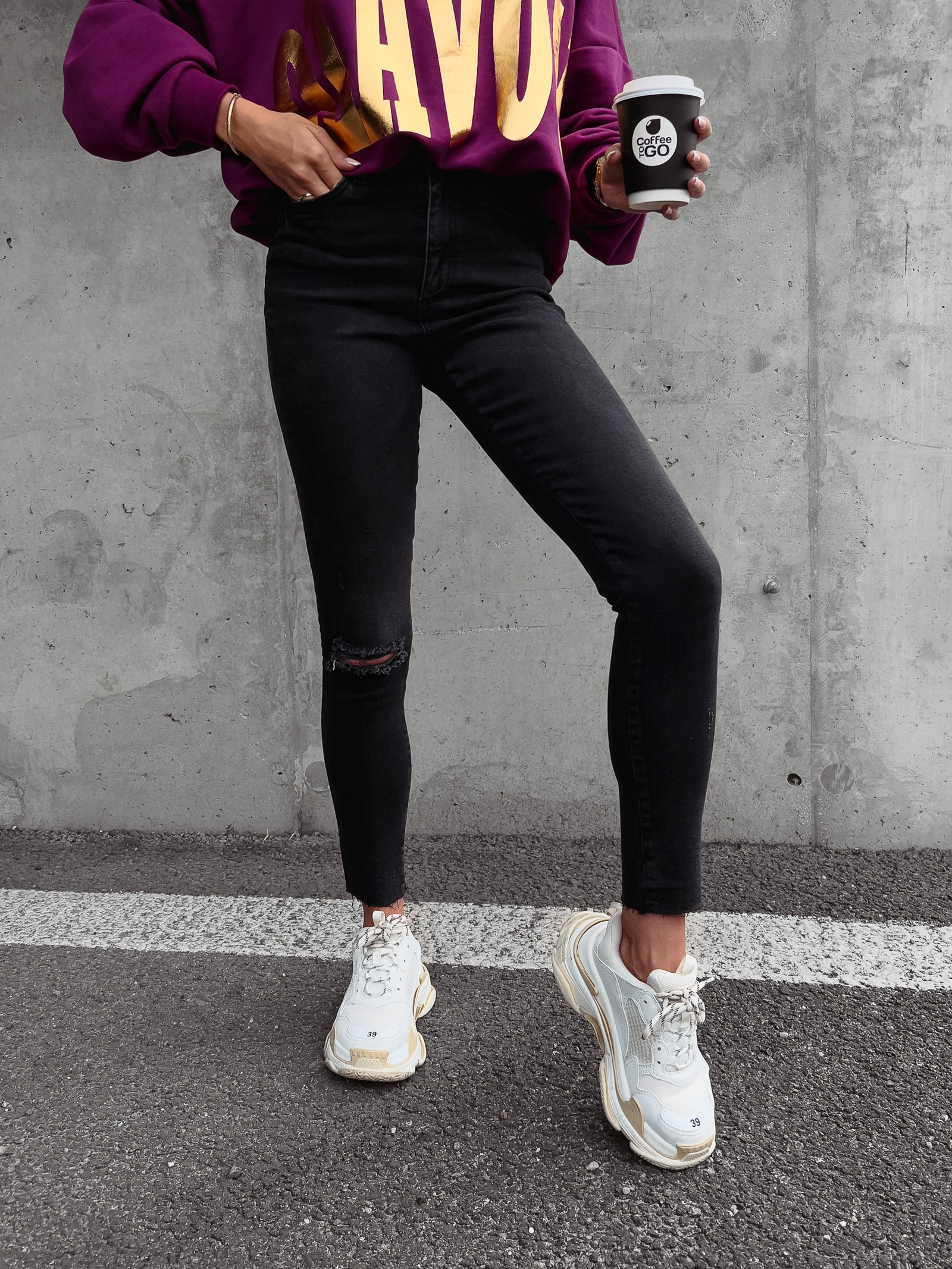 Spodnie jeansowe damskie fit mom Future Ola Voga czarne