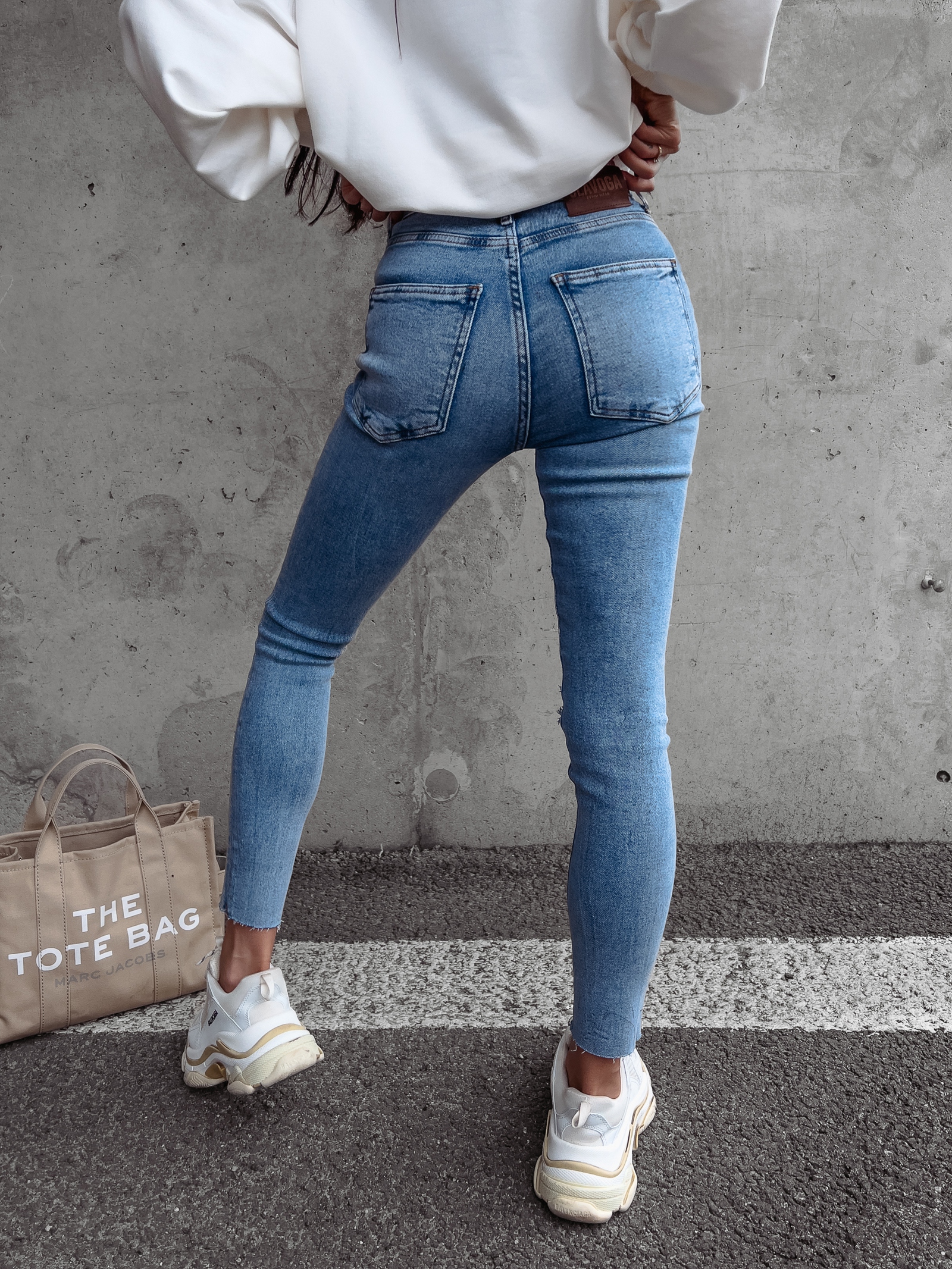 Spodnie jeansowe damskie fit mom Future Ola Voga niebieskie Spodnie jeansowe damskie fit mom Future Ola Voga niebieskie