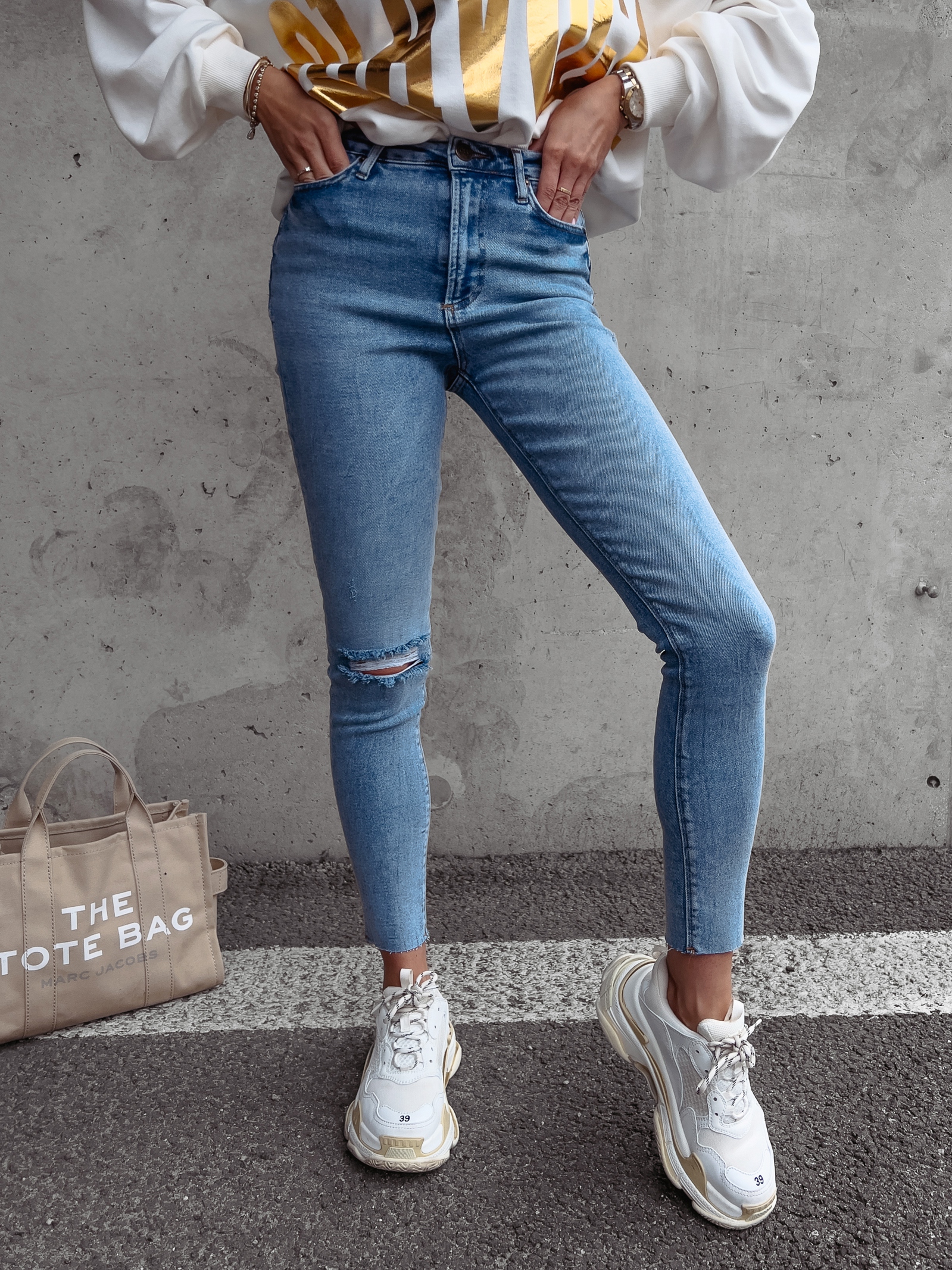 Spodnie jeansowe damskie fit mom Future Ola Voga niebieskie Spodnie jeansowe damskie fit mom Future Ola Voga niebieskie