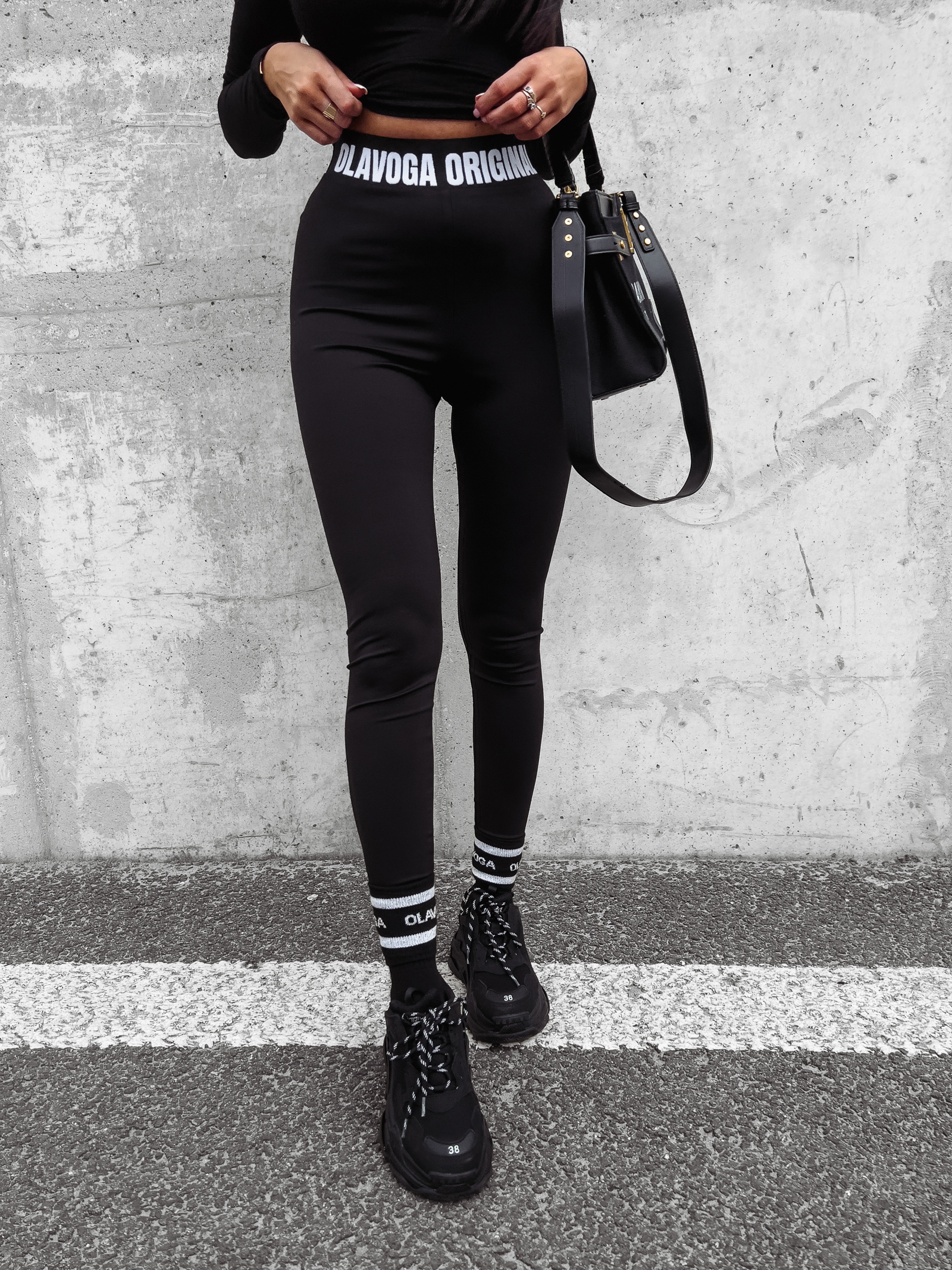 PREORDER Legginsy wyszczuplające logowane Legra 2023 Ola Voga czarne