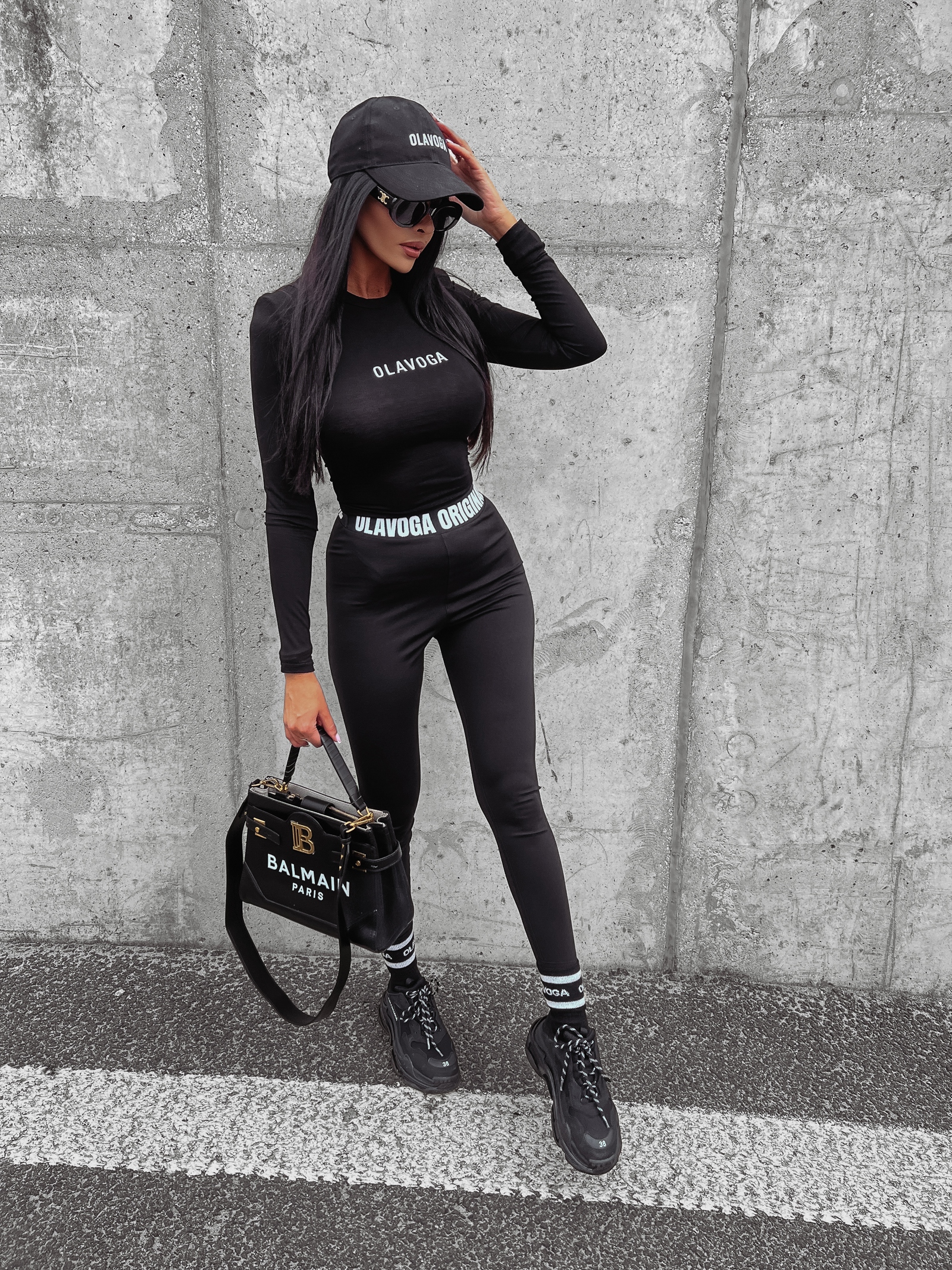 PREORDER Legginsy wyszczuplające logowane Legra 2023 Ola Voga czarne