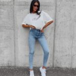 T-shirt damski bawełniany oversize z nadrukiem Rosu Ola Voga ecru