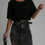 Crop top ze ściąganiem w pasie YoYo czarny