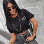 T-shirt bawełniany z haftem Varte Ola Voga czarny