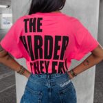 T-shirt bawełniany z haftem Varte Ola Voga różowy