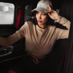 Bluzka elastyczna z marszczeniem Jona Ola Voga beżowa