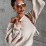 Sweter oversize Camel Ola Voga beżowy