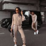 Komplet dresowy damski z lampasem Alaia Ola Voga beżowy