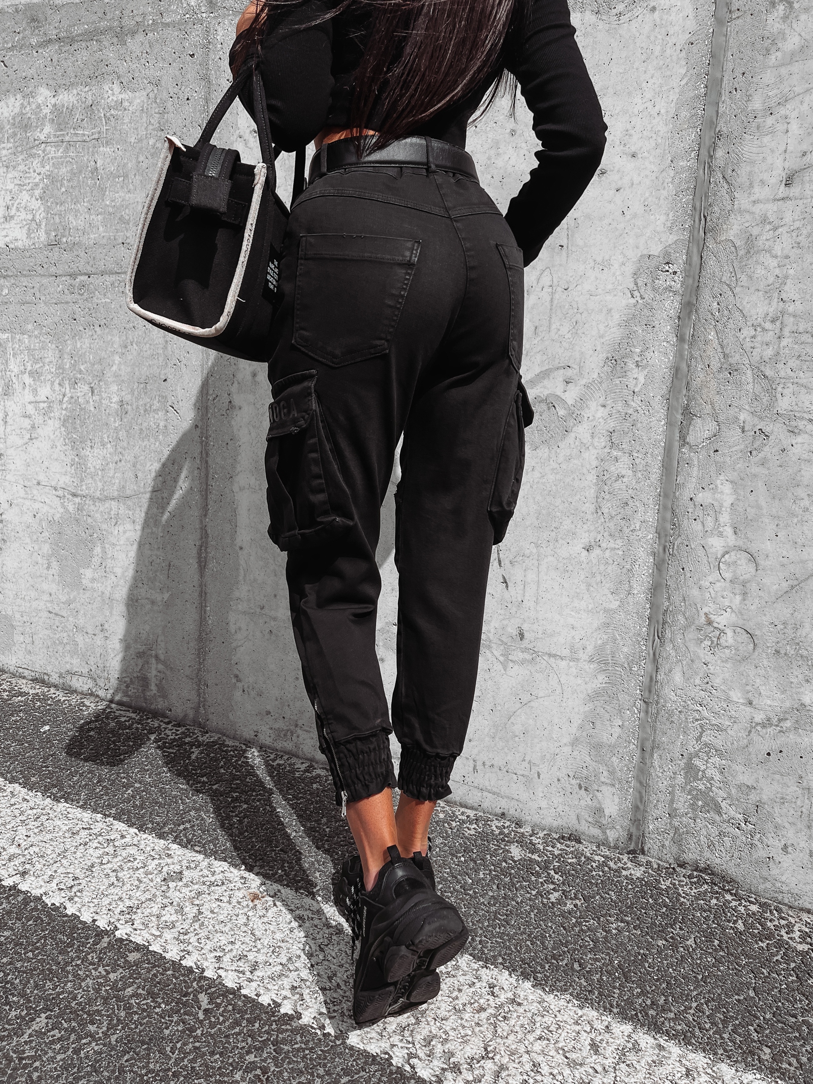 Spodnie luźne jogger Cargo Ola Voga czarne