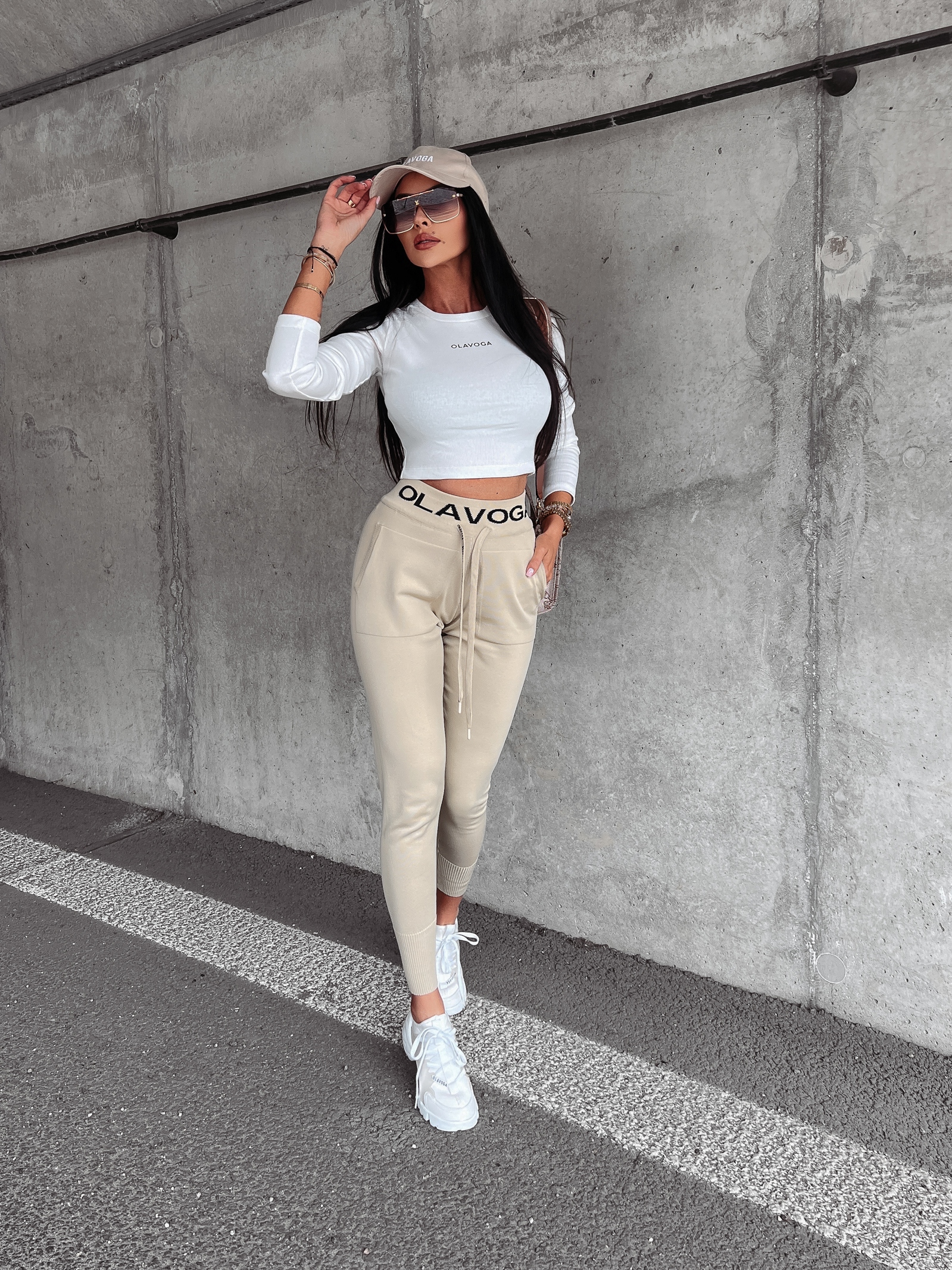 Spodnie dresowe elastyczne Sachet Ola Voga beżowe