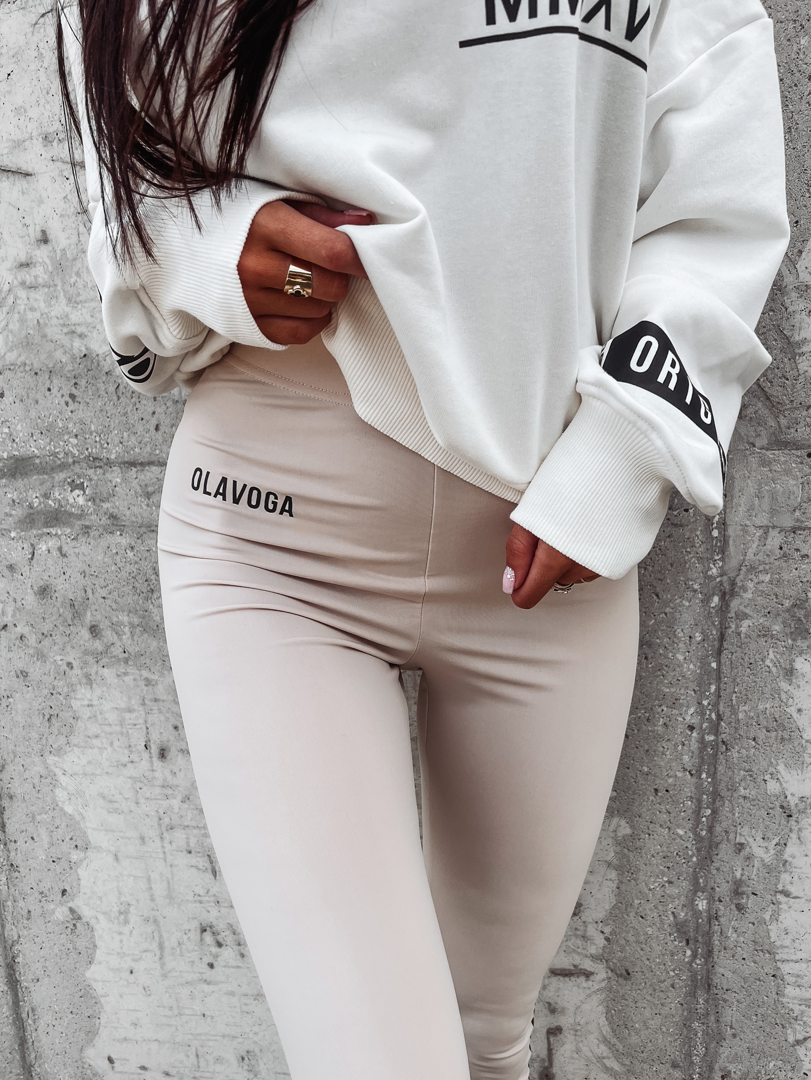 Legginsy elastyczne z lampasem Sage Ola Voga beżowe Legginsy elastyczne z lampasem Sage Ola Voga beżowe