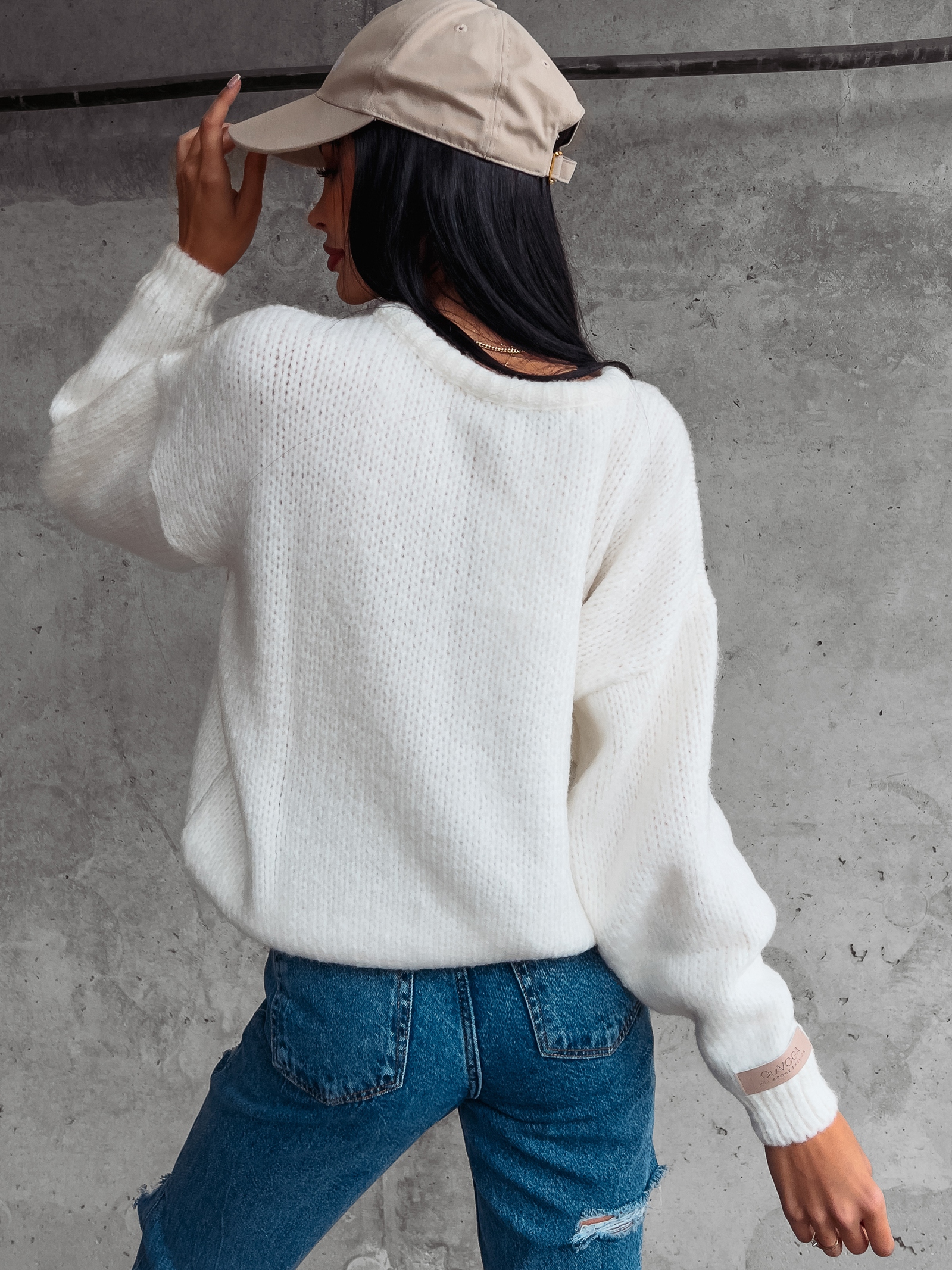 Sweter oversize Camel Ola Voga ecru