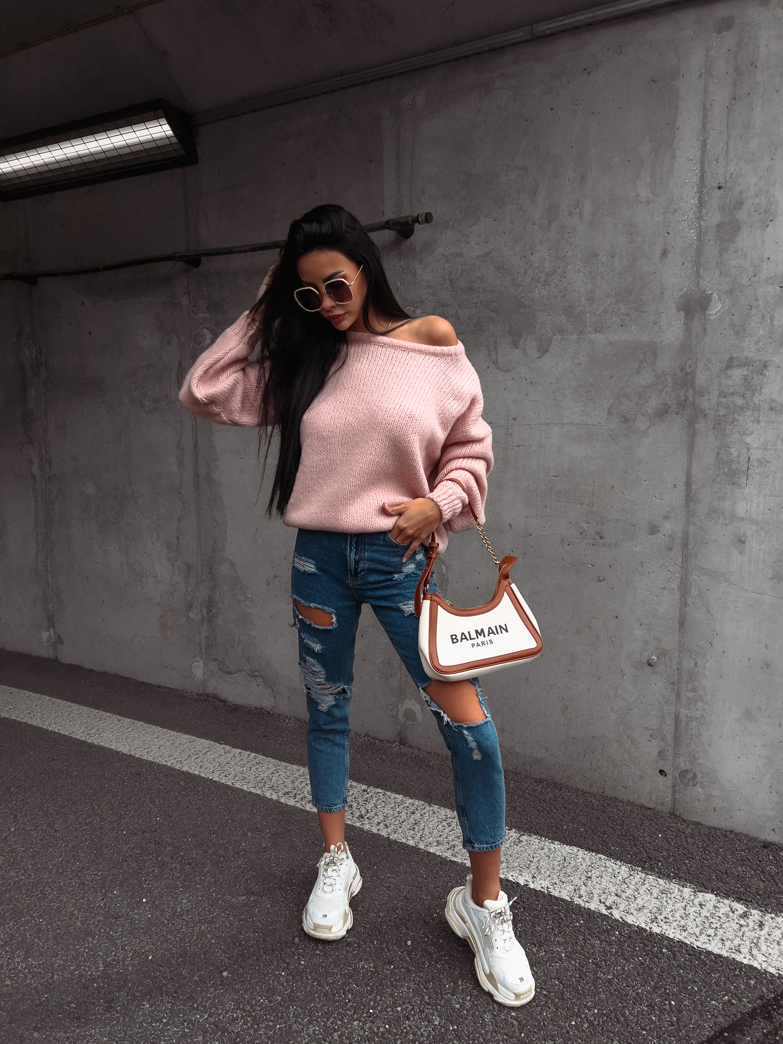 Sweter oversize Camel Ola Voga pudrowy róż