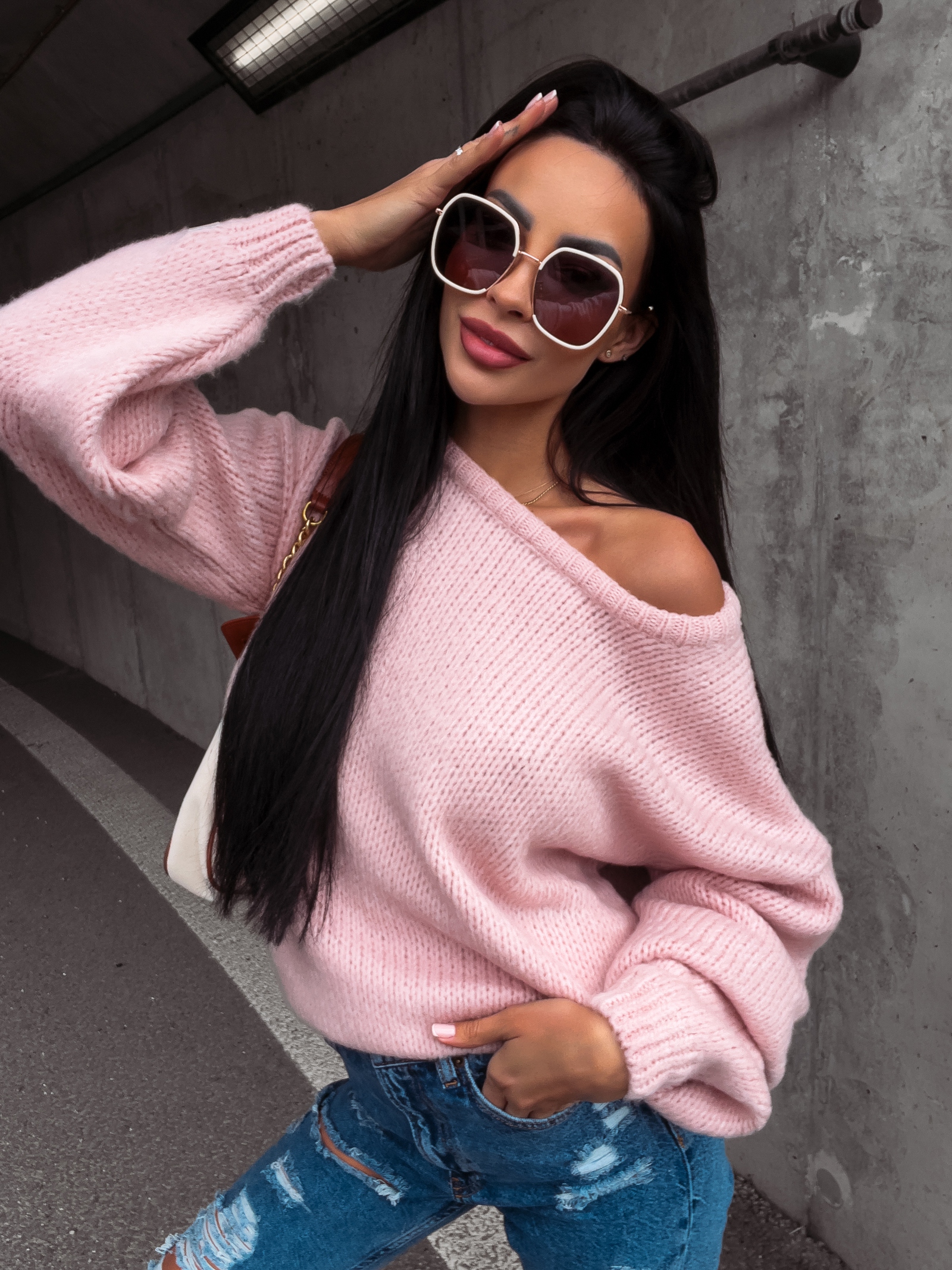 Sweter oversize Camel Ola Voga pudrowy róż