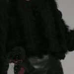 Sweter z piórami Ukiss czarny