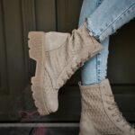 Workery skórzane Madam Comb beżowe