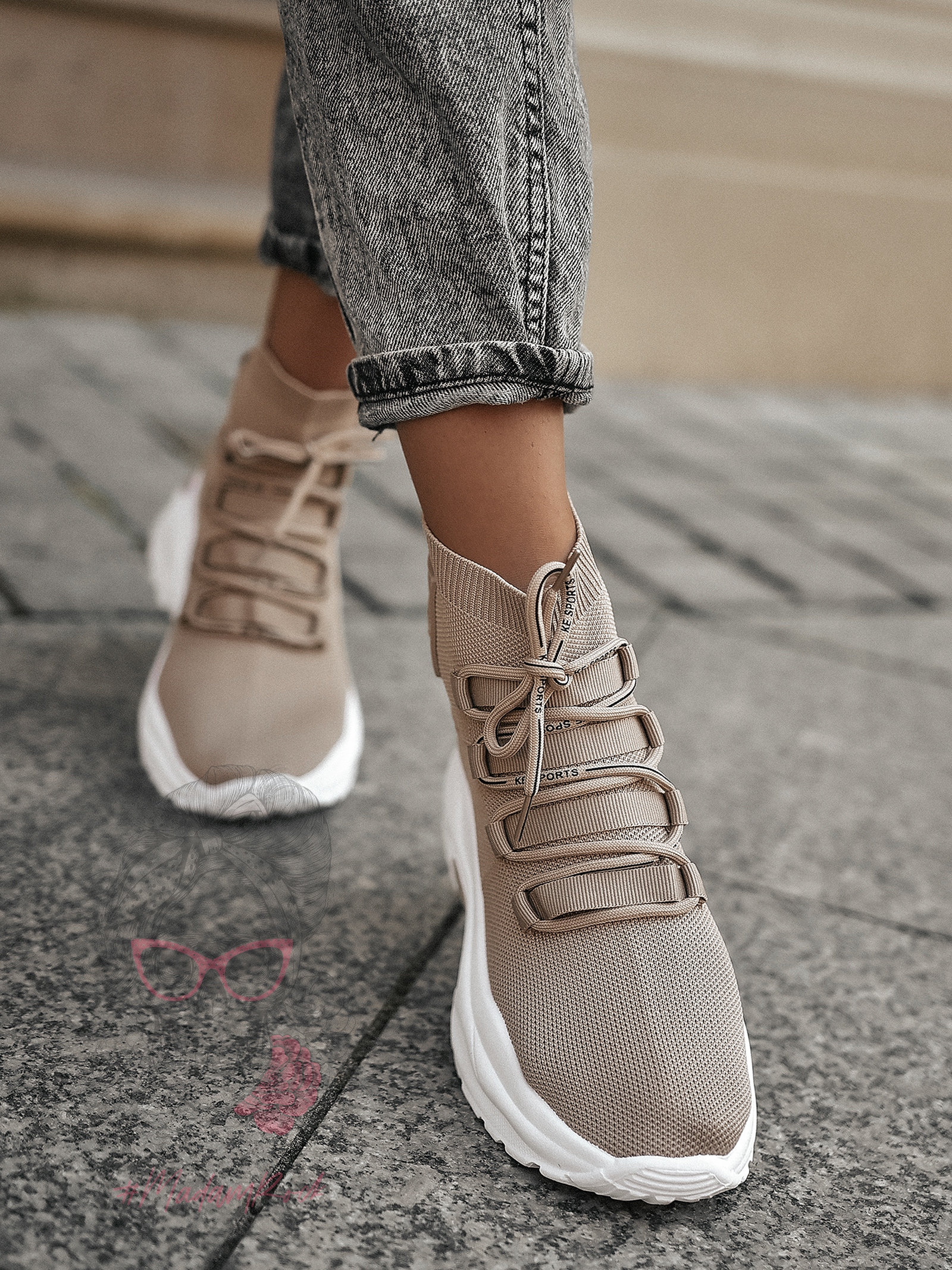 Buty sportowe skarpetki Madam Ortis beżowe