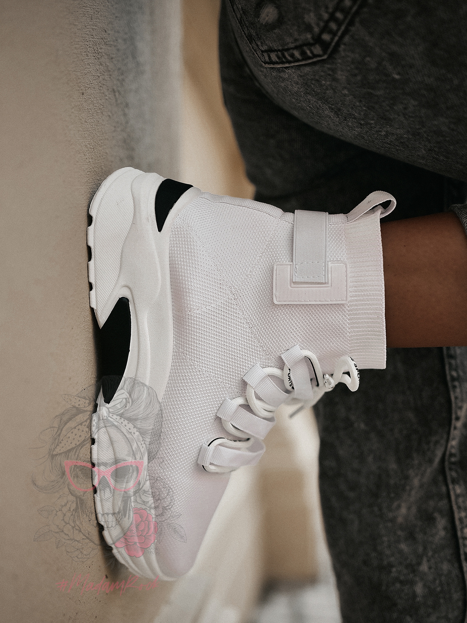 Buty sportowe skarpetki Madam Ortis białe