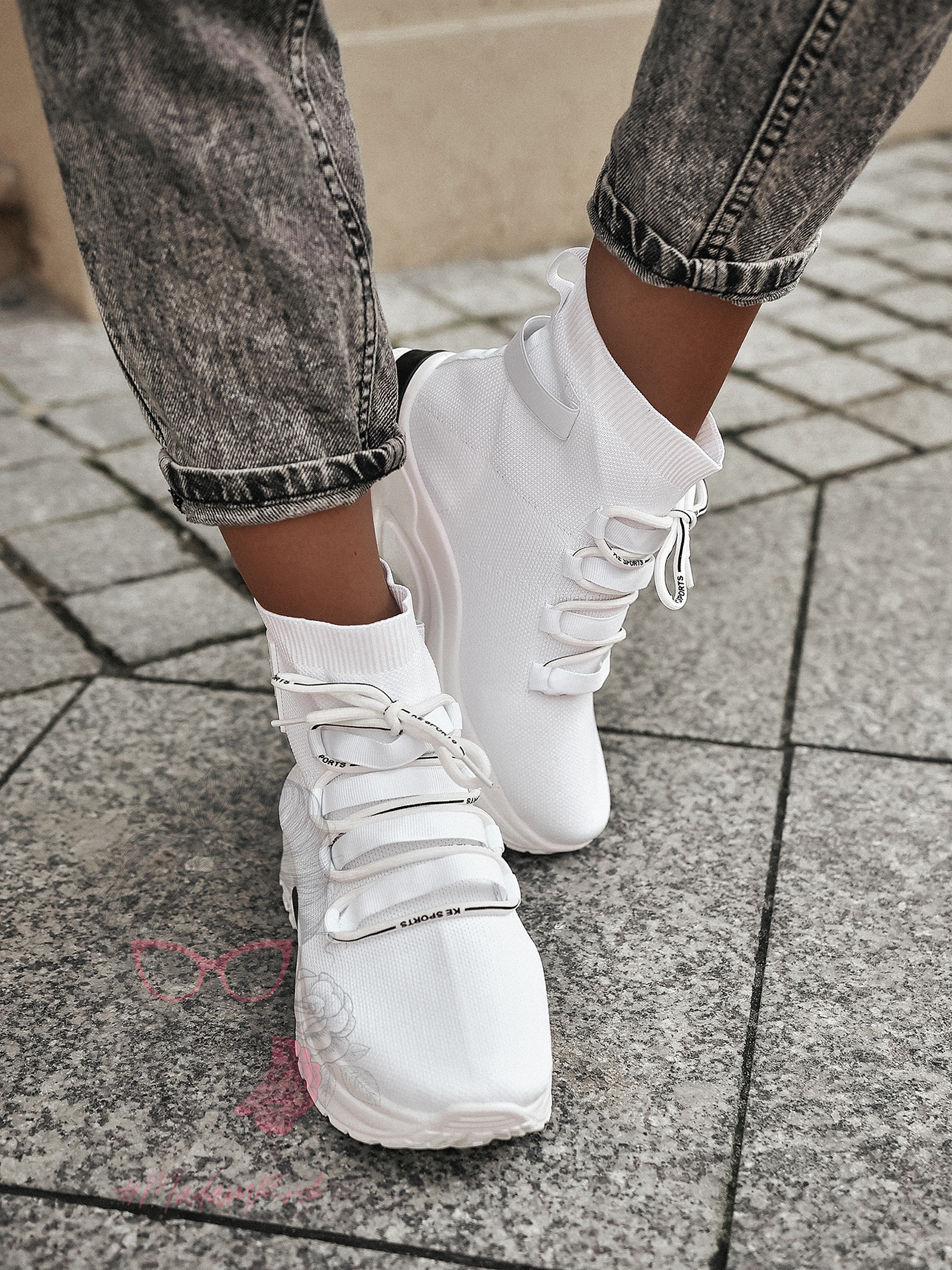 Buty sportowe skarpetki Madam Ortis białe
