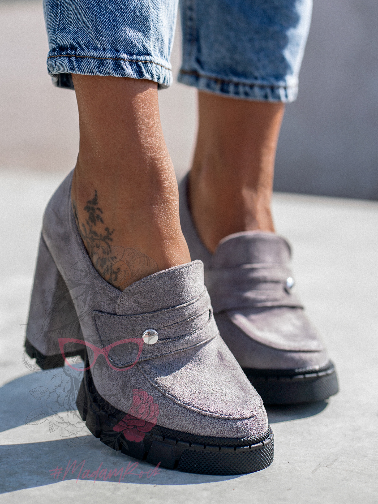 -WYPRZEDANE- Mokasyny na słupku Madam Mollo szare