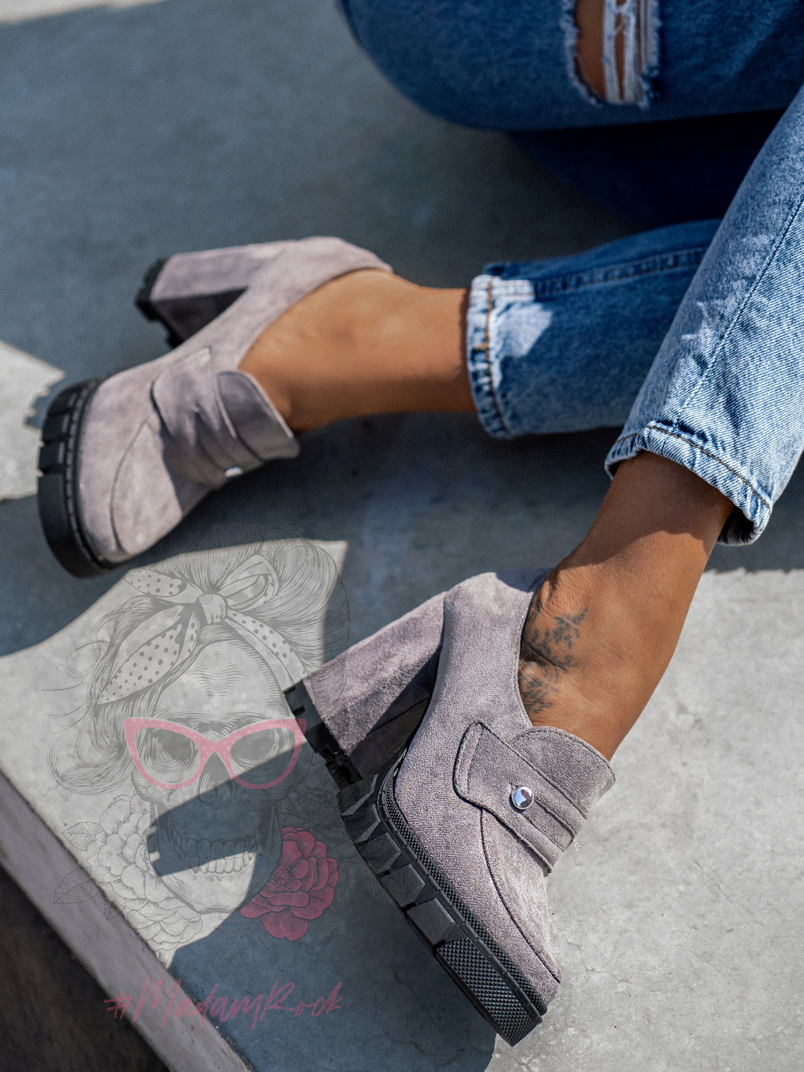 -WYPRZEDANE- Mokasyny na słupku Madam Mollo szare -WYPRZEDANE- Mokasyny na słupku Madam Mollo szare