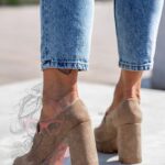 Mokasyny na słupku Madam Mollo cappuccino