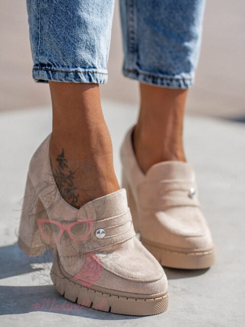 Mokasyny na słupku Madam Mollo beżowe