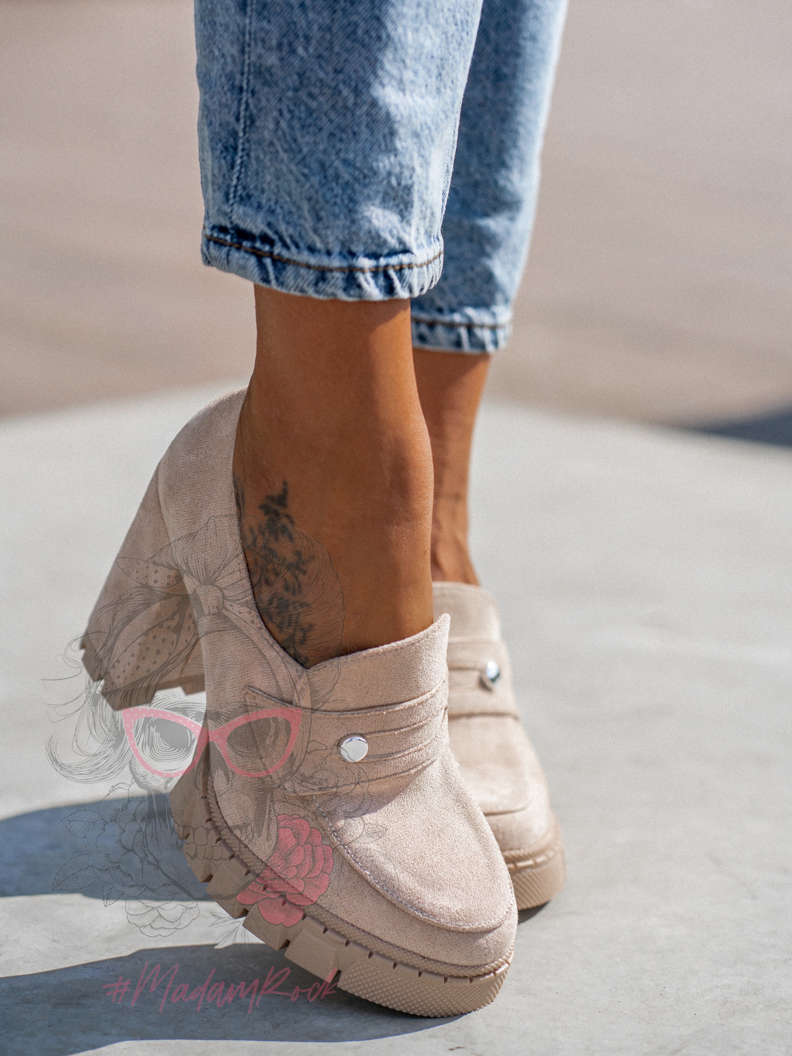 Mokasyny na słupku Madam Mollo beżowe