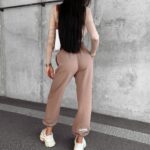 Spodnie dresowe z przetarciami Francis Ola Voga latte