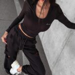 Spodnie dresowe z przetarciami Francis Ola Voga czarne