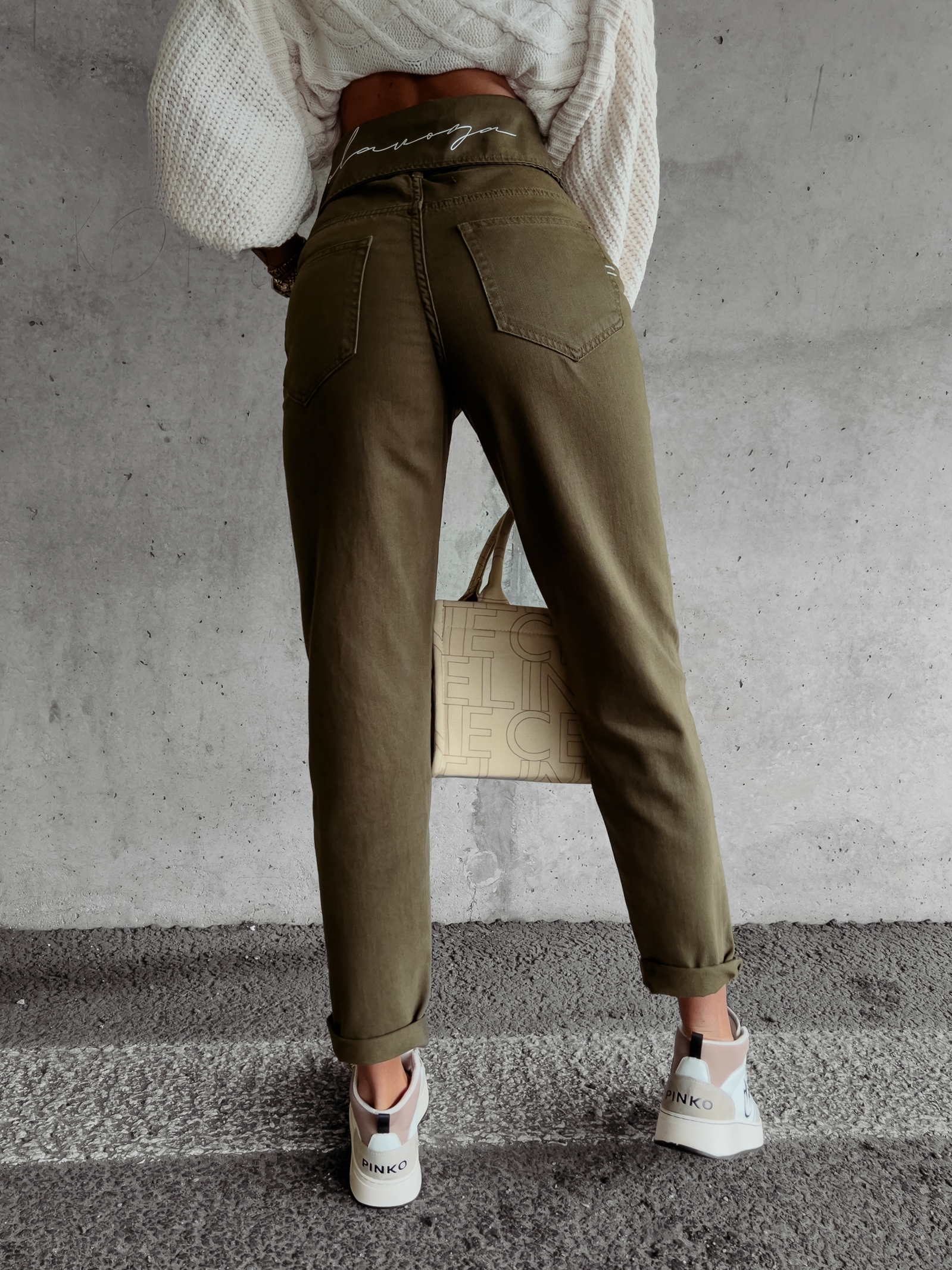 Spodnie z wysokim stanem Giola Ola Voga khaki Spodnie z wysokim stanem Giola Ola Voga khaki