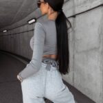 Bluzka gładka dopasowana Aura Ola Voga grafitowa