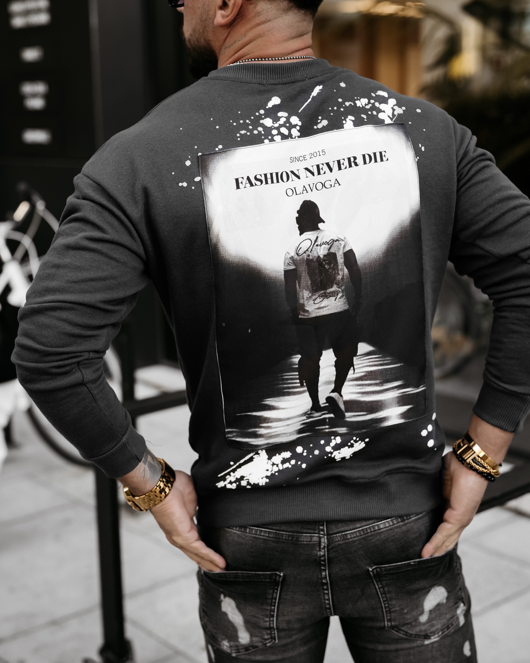 Bluza męska z nadrukiem Emil Ola Voga grafitowa Bluza męska z nadrukiem Emil Ola Voga grafitowa