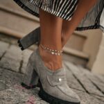 -WYPRZEDANE- Mokasyny na słupku Madam Mollo szare