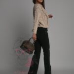 Spodnie jeansowe dzwony Poge czarne