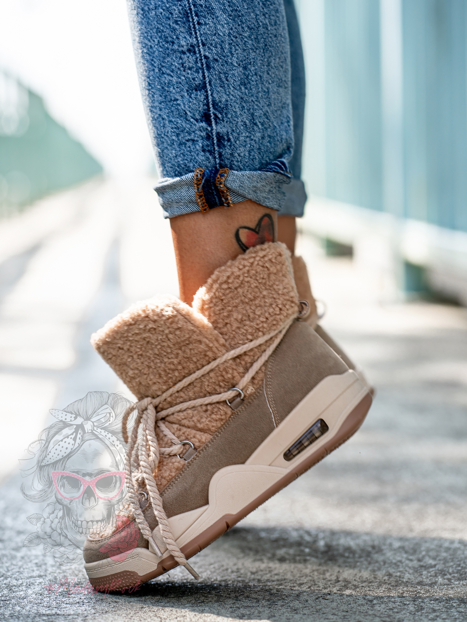 Sneakersy z barankiem Rock Roter camel