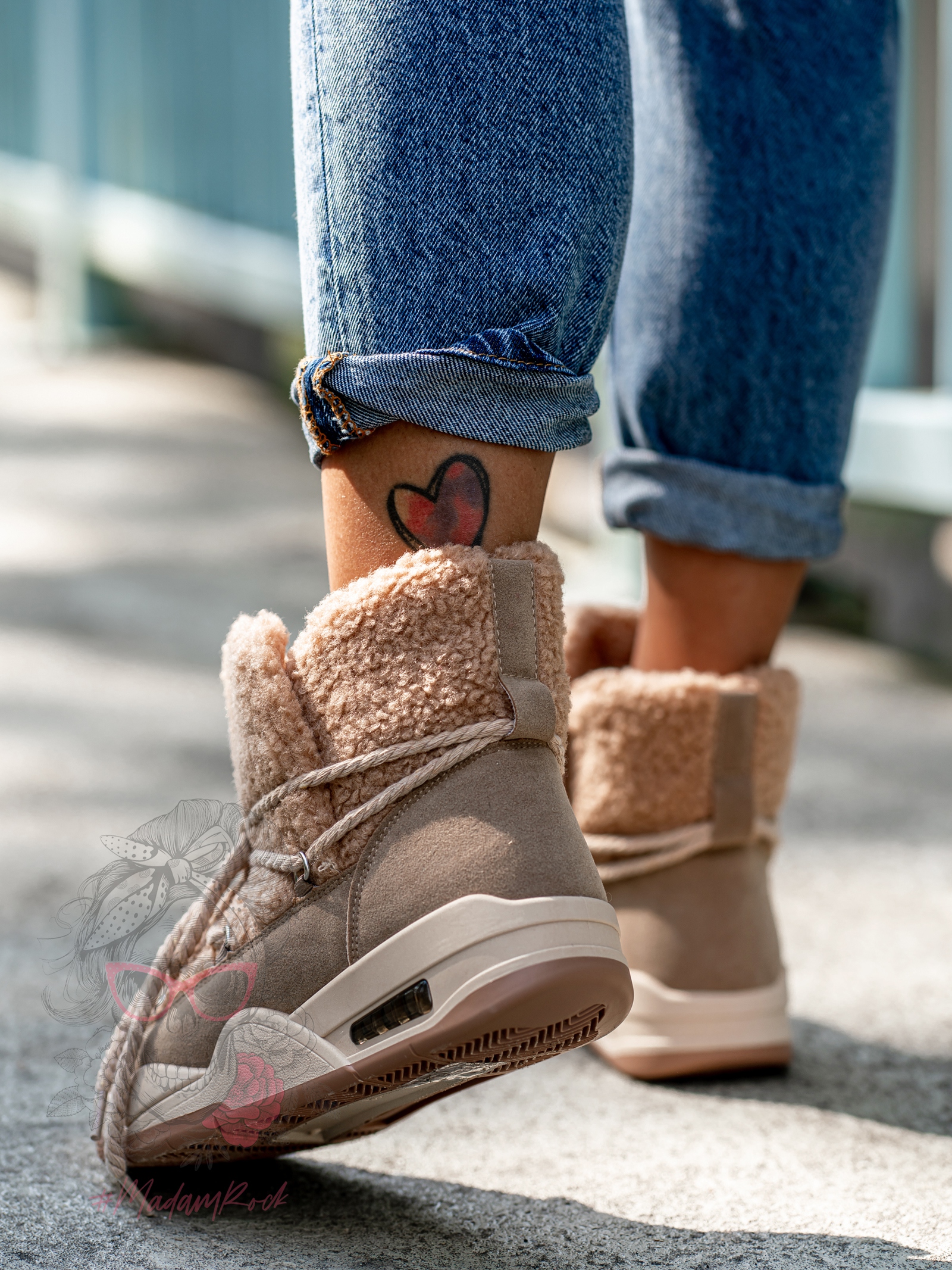 Sneakersy z barankiem Rock Roter camel