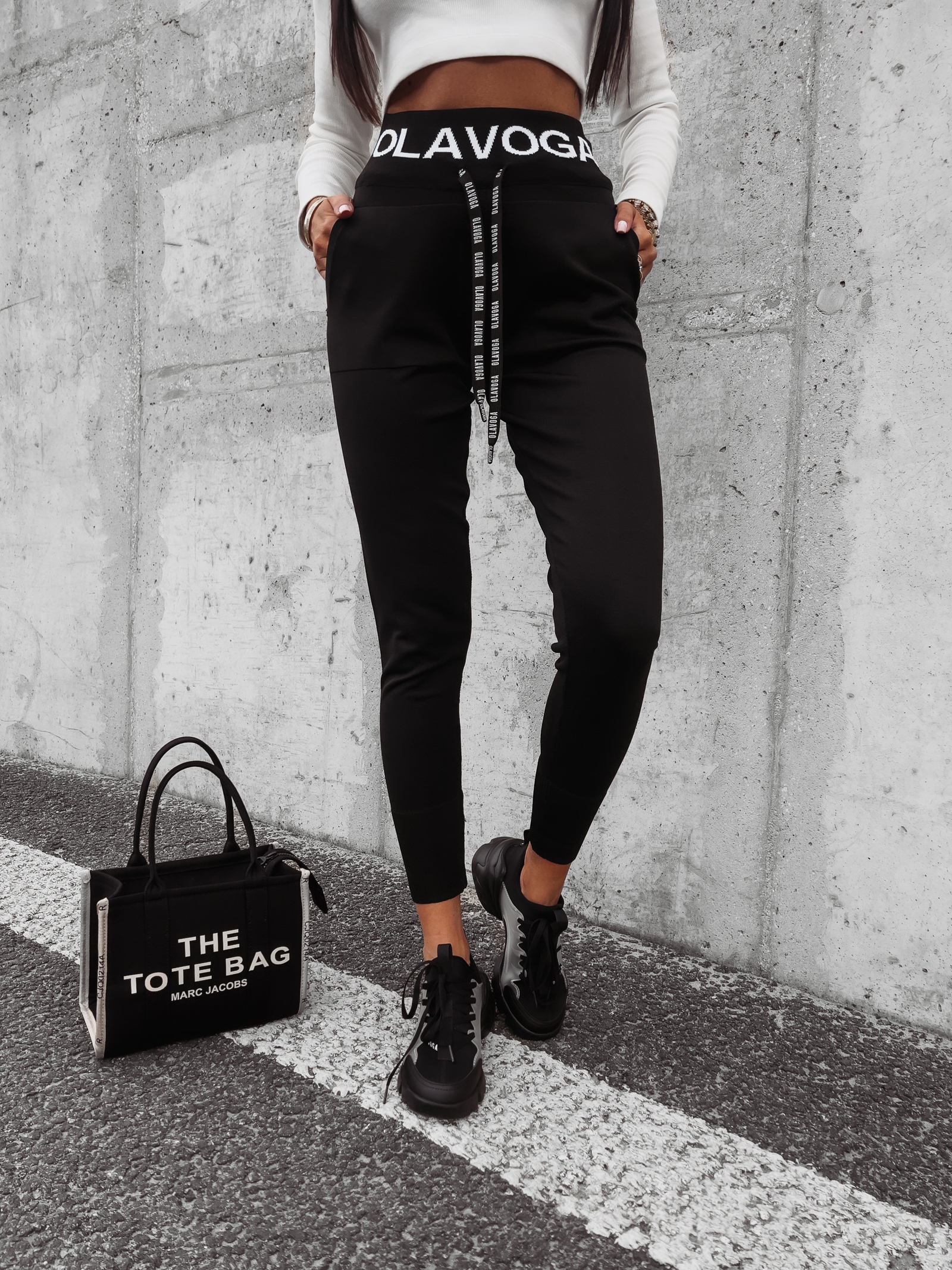 Spodnie dresowe elastyczne Sachet Ola Voga czarne